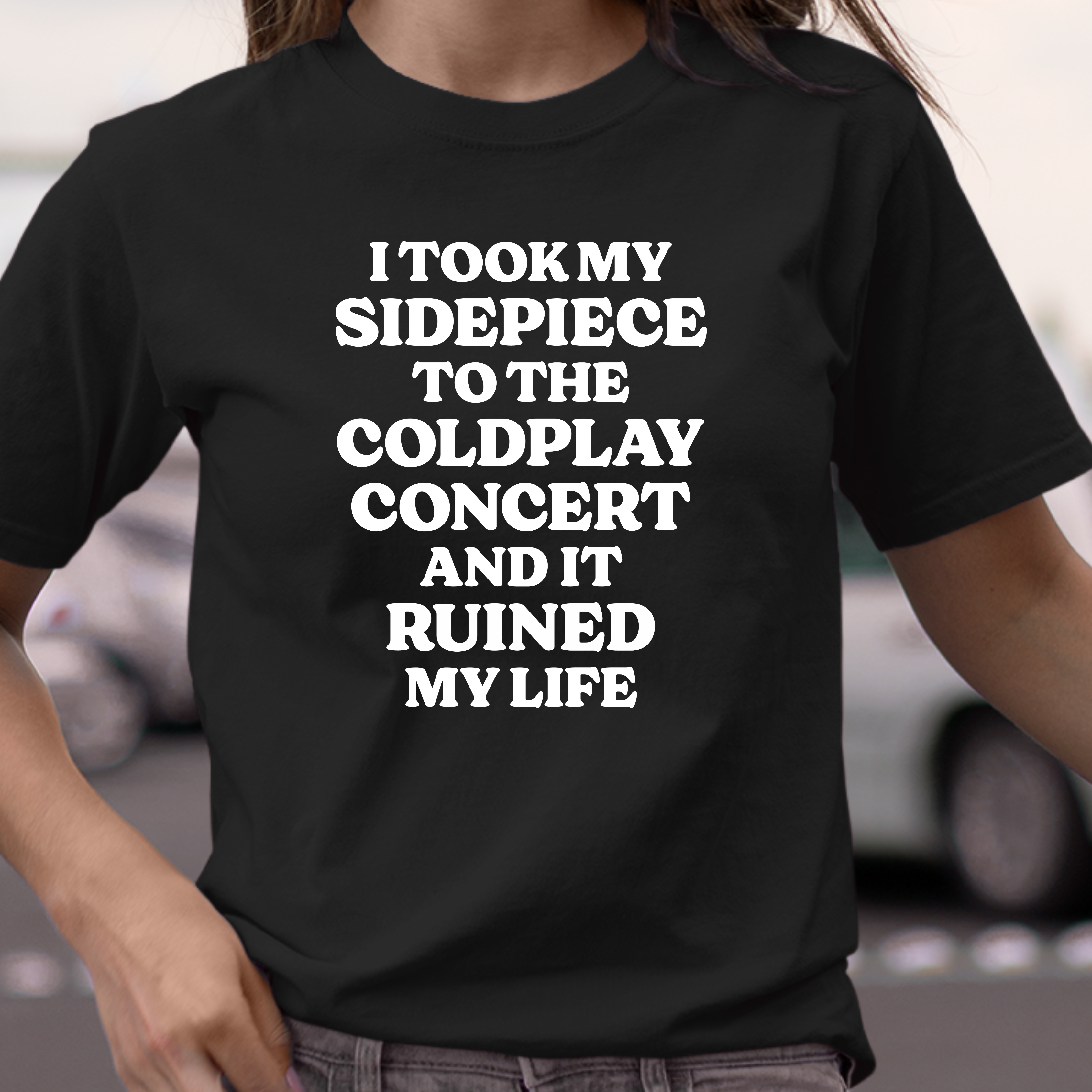 CONCERT SIDEPIECE