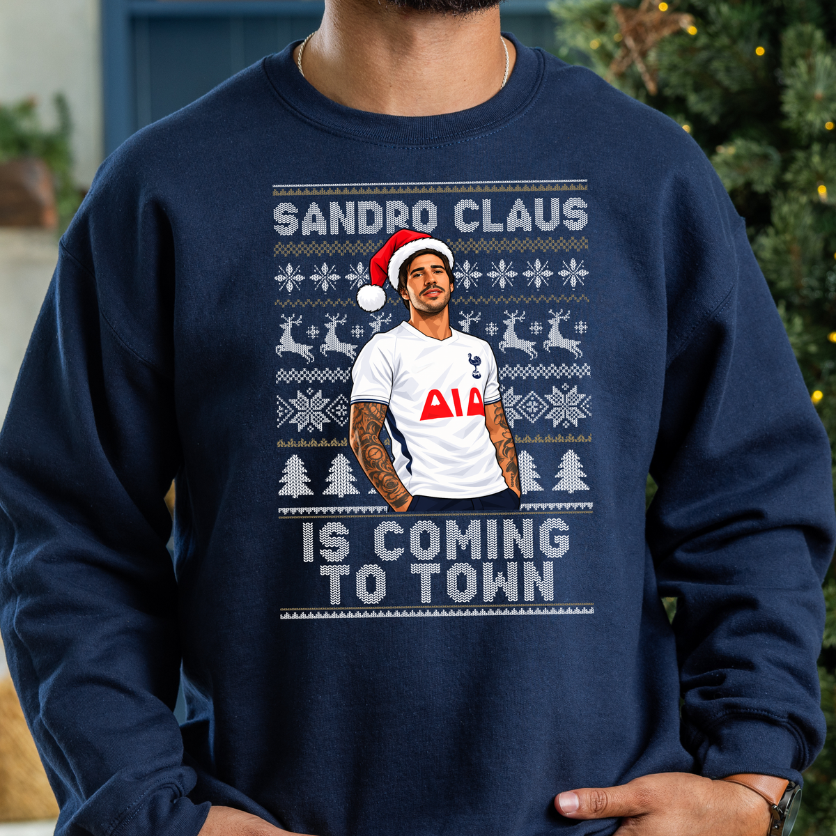 SANDRO CLAUS IS COMING TO TOWN